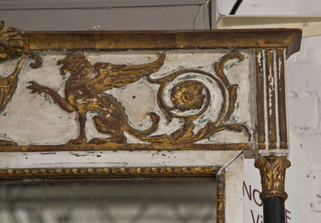 mirror gold and white Italy In Good Condition In Stamford, CT