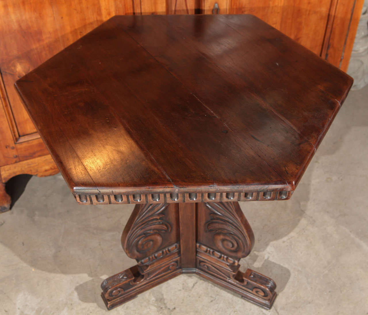 Mid-20th Century Renaissance Italian Table For Sale