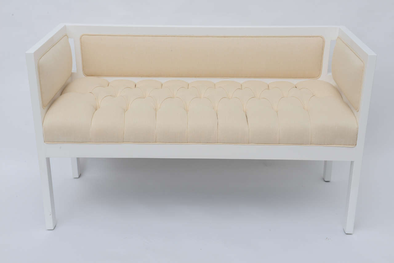 Lovely white lacquered three-sided settee with tufted seat and upholstered sides and back. Great for entry way or small space where seating is needed.