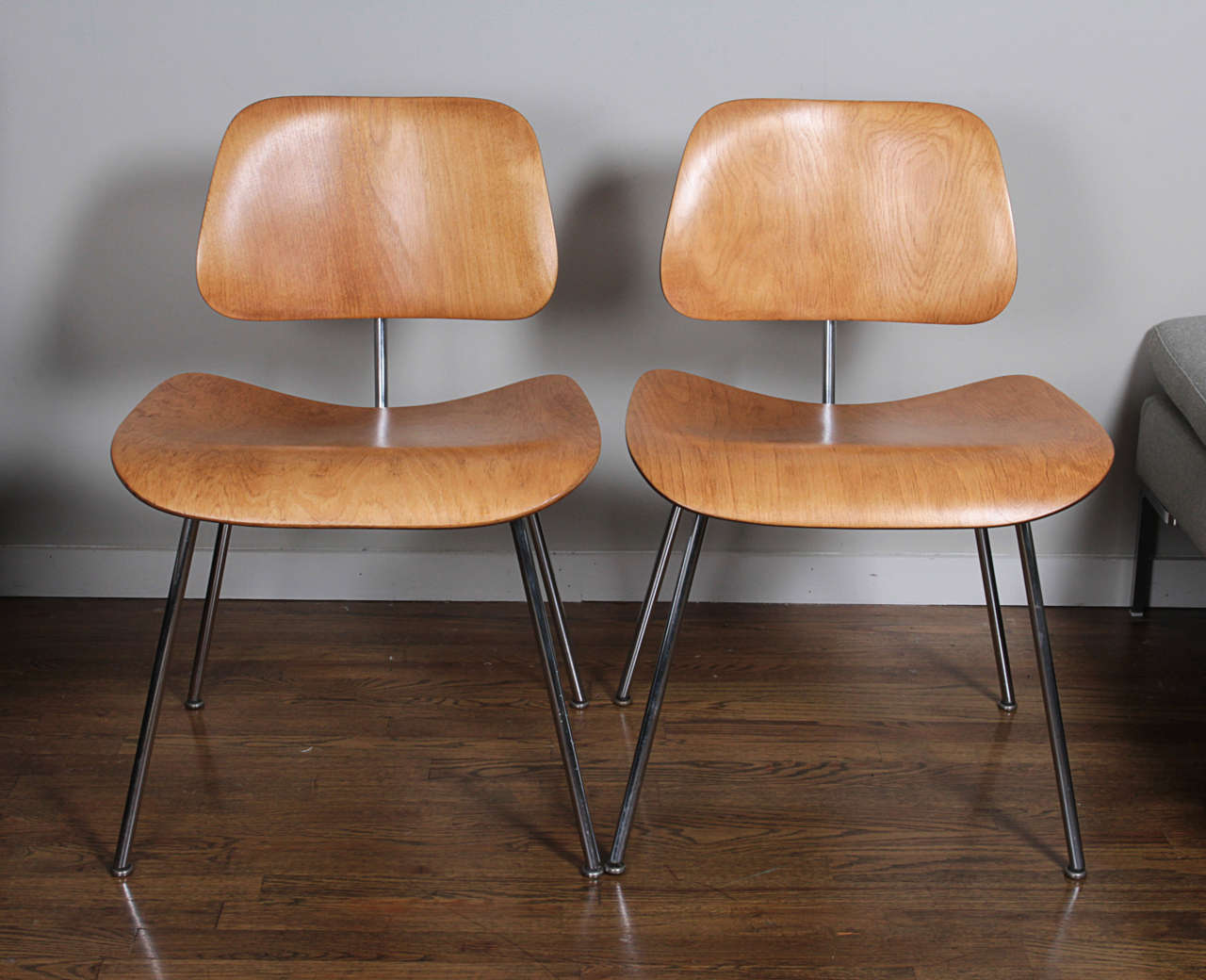 Mid-20th Century Pair of Charles Eames DCM's