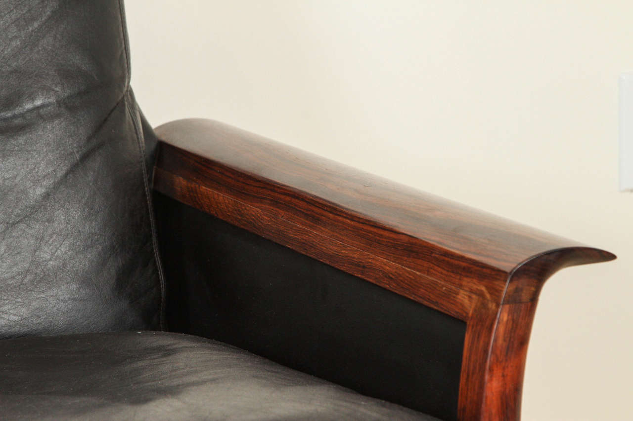 Mid-Century Modern Leather and Rosewood Sofa by Hans Olsen