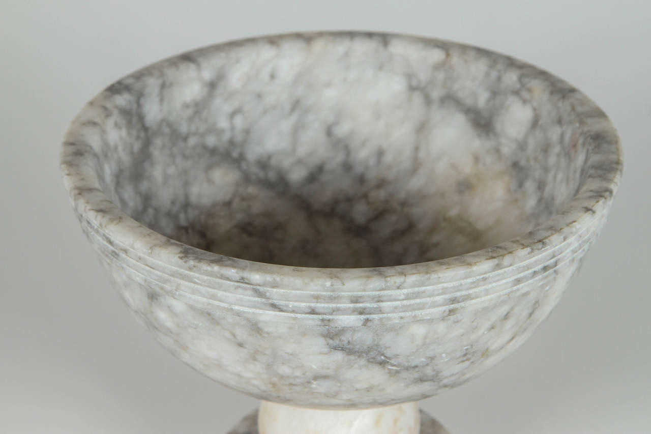 Vintage Marble Bowl In Good Condition In Los Angeles, CA