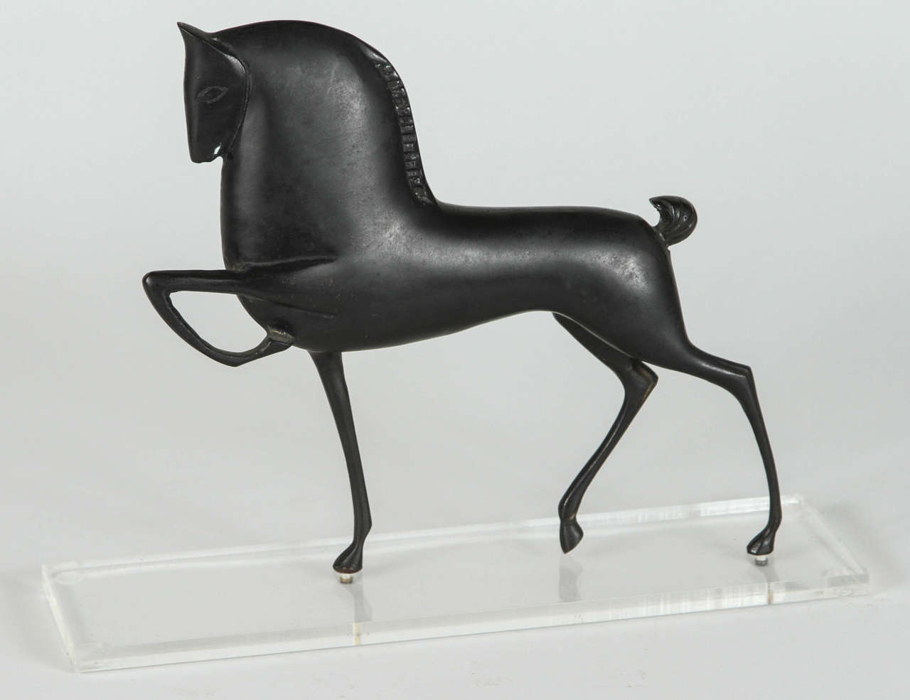 20th Century Pair of Art Deco Style Bronze Horse Sculptures For Sale