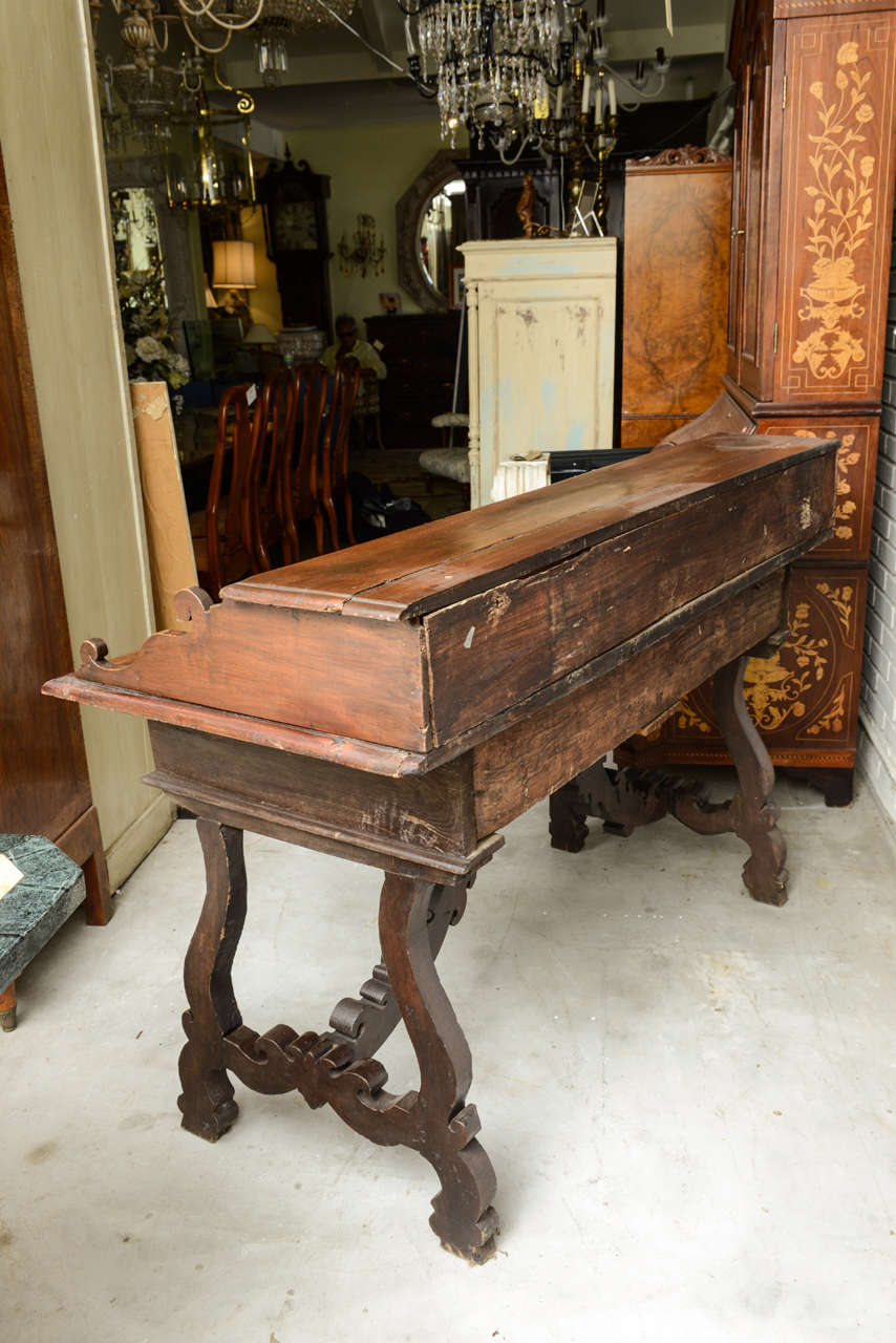Superb 19th Century Oak Plantation Desk 6
