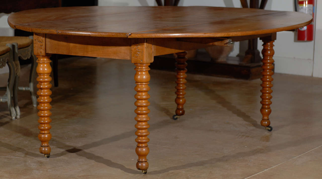 French Period Louis-Philippe Walnut Drop-Leaf Dining Table with Baluster Legs