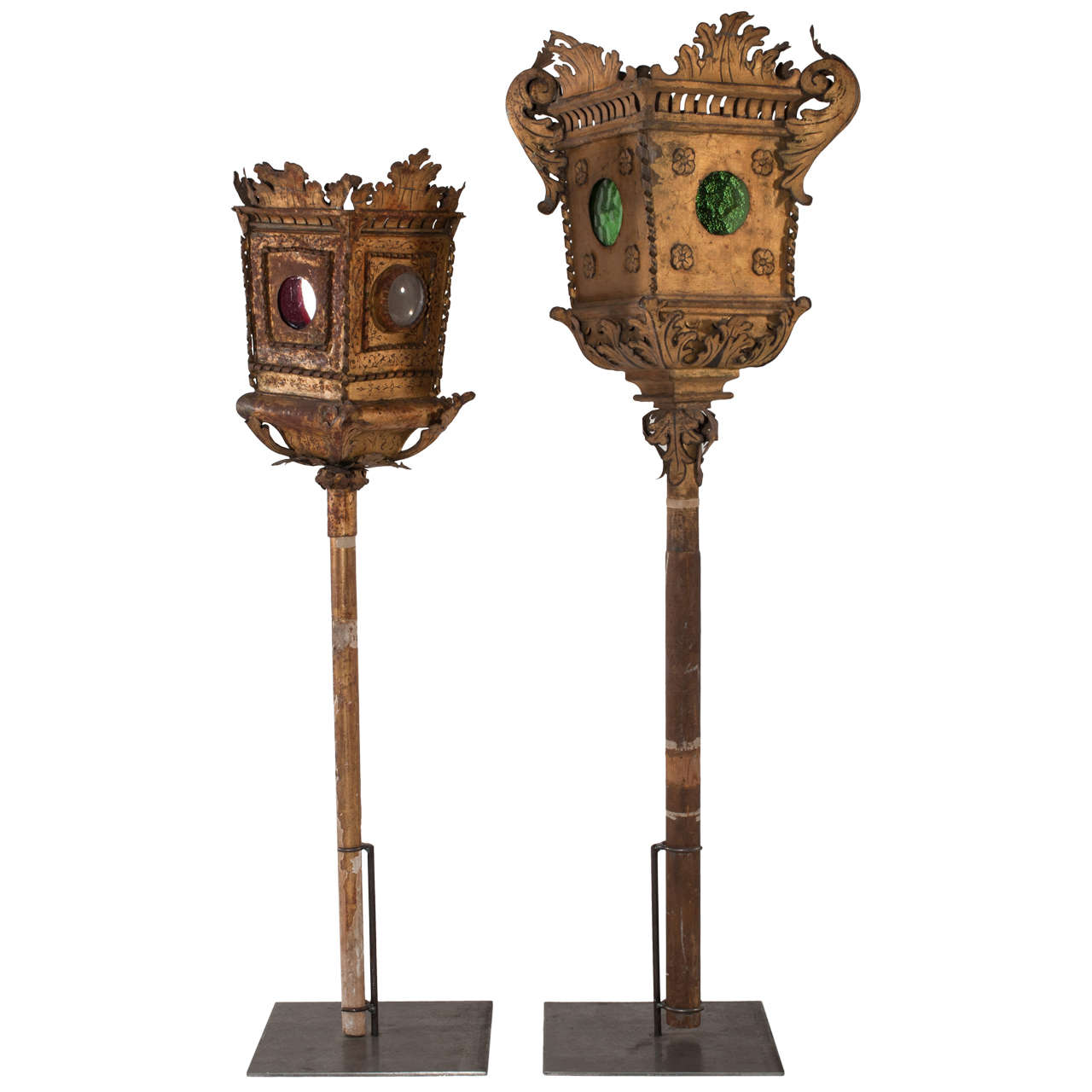 Pair of 18th Century Golden Plate and Red and Green Glass French Lanterns For Sale