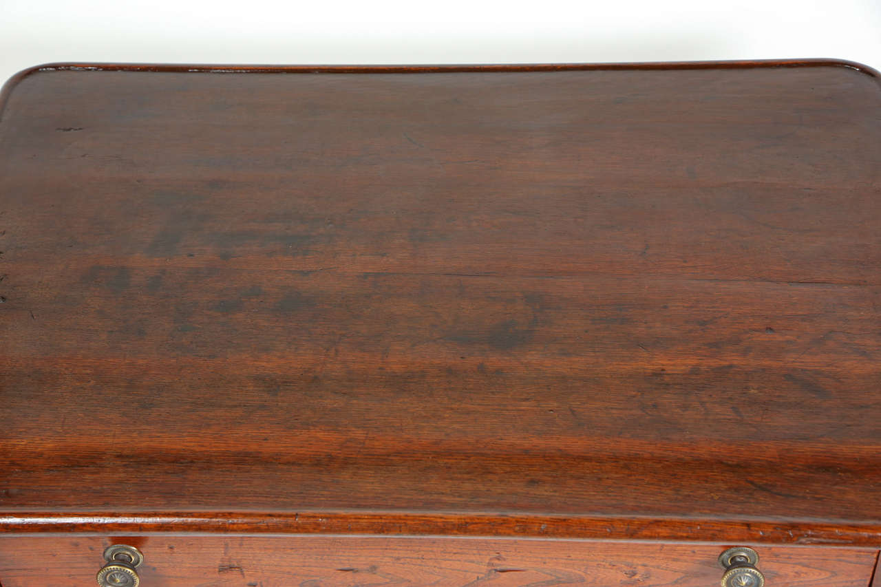 18th Century Portuguese Side Table For Sale 3