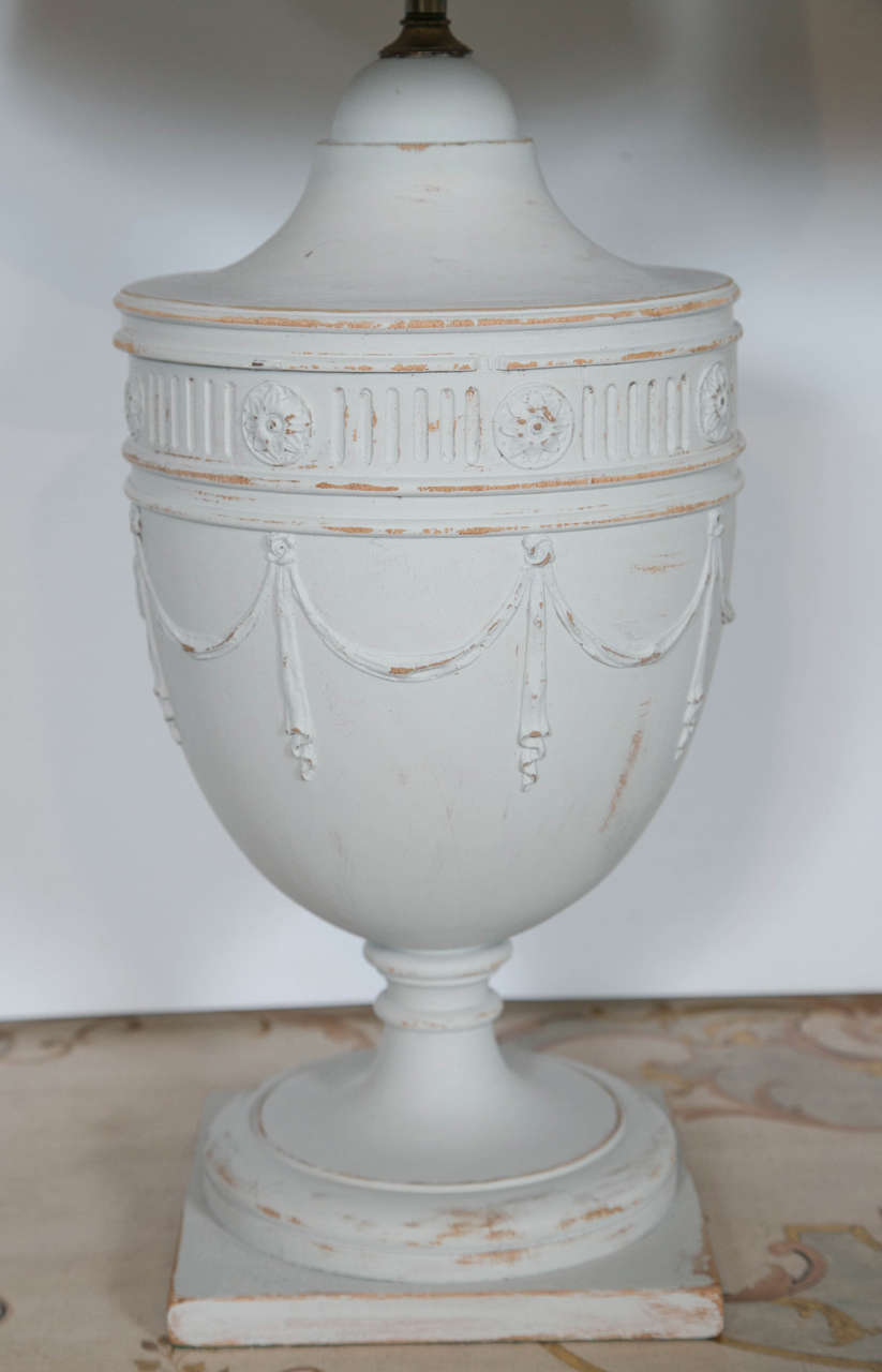 Pair of Neoclassical Style Urn Lamps In Excellent Condition In Stamford, CT