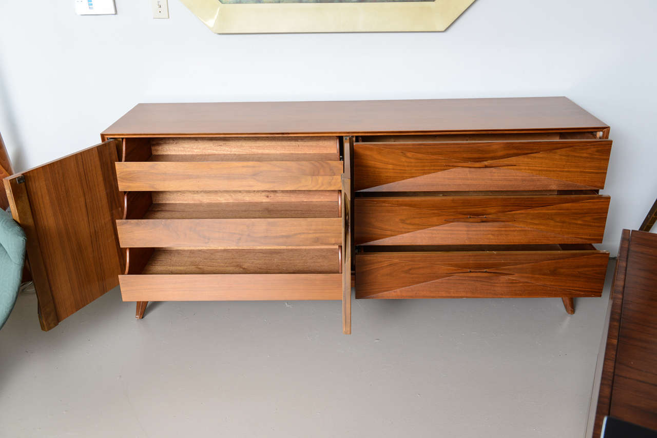 Mid-20th Century Italian Modern Walnut Cabinet, Melchiorre Bega For Sale