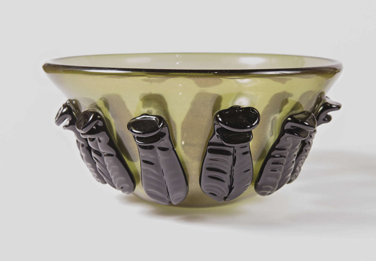 Pair of Green and Black bowls by Cenedese In Excellent Condition For Sale In Dallas, TX