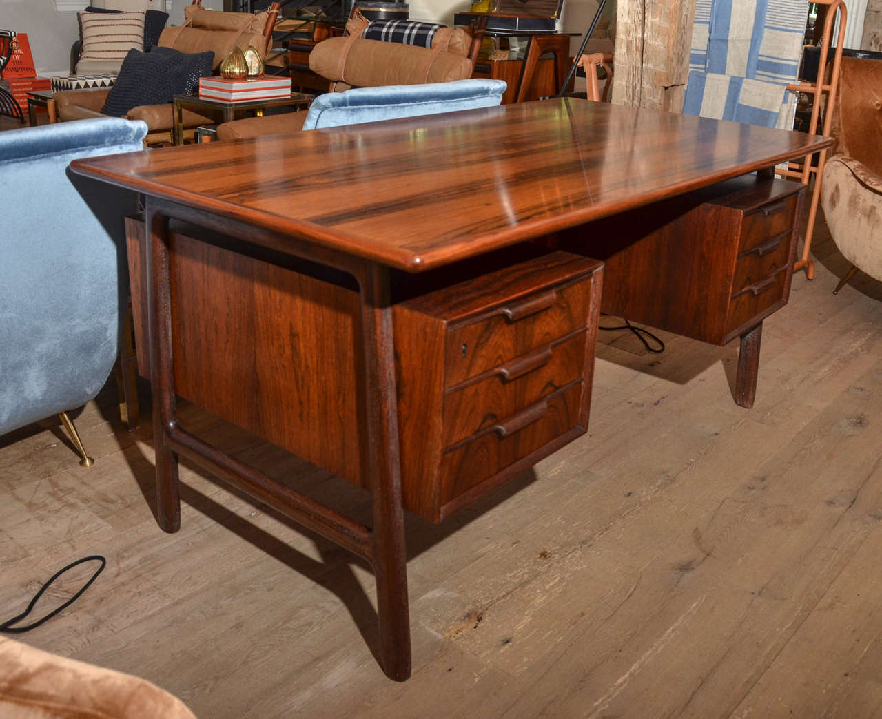 Stunning 1950's Desk in Rosewood 