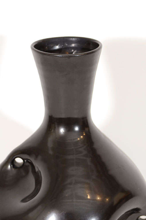 Glazed Pinched-Form Accolay Vase