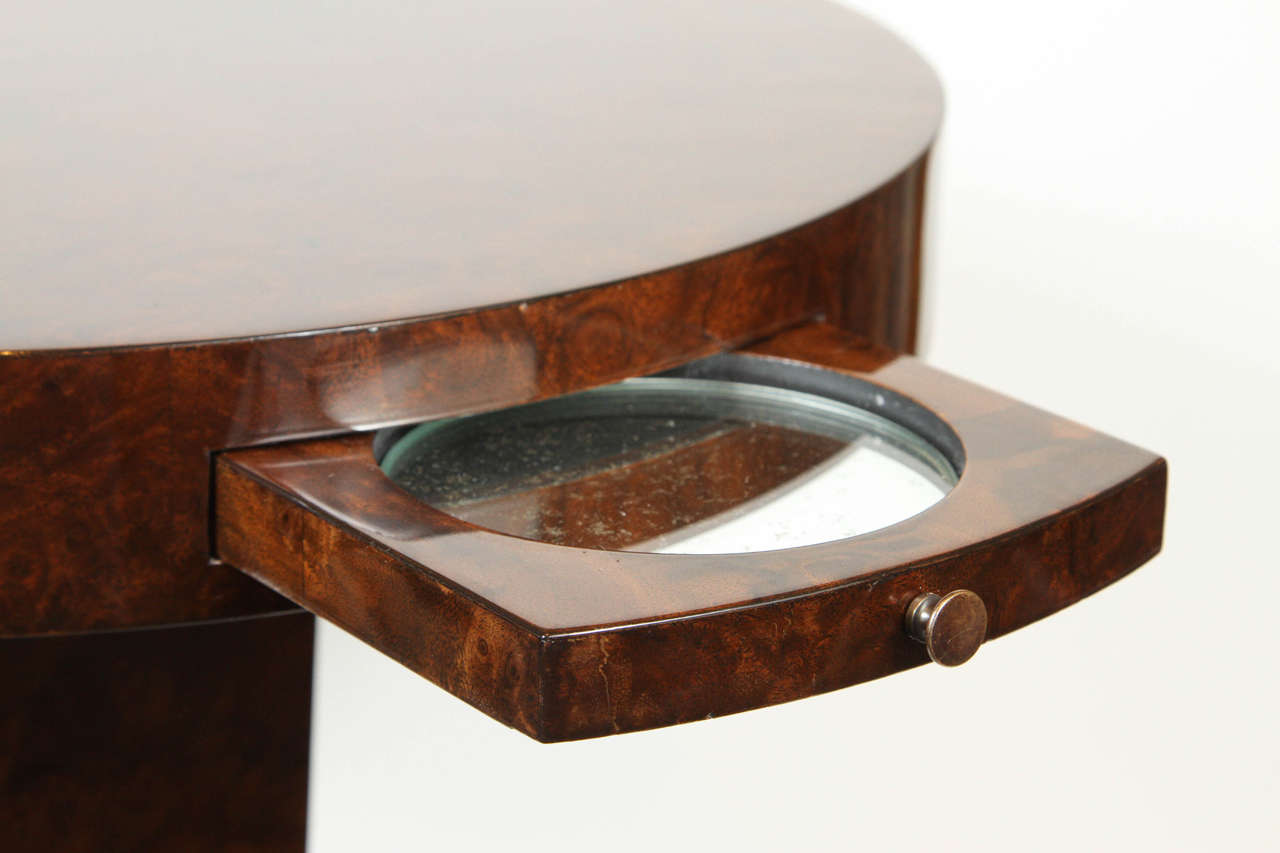 Fait main Round and Square French Burled Walnut Side Tables  en vente