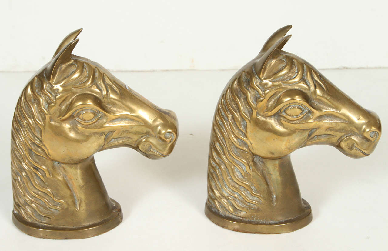 Pair of Brass Horse Heads In Good Condition For Sale In South Pasadena, CA