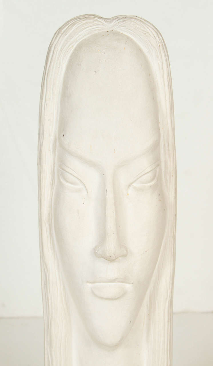 White Ceramic Abstract Head Statue In Good Condition For Sale In South Pasadena, CA