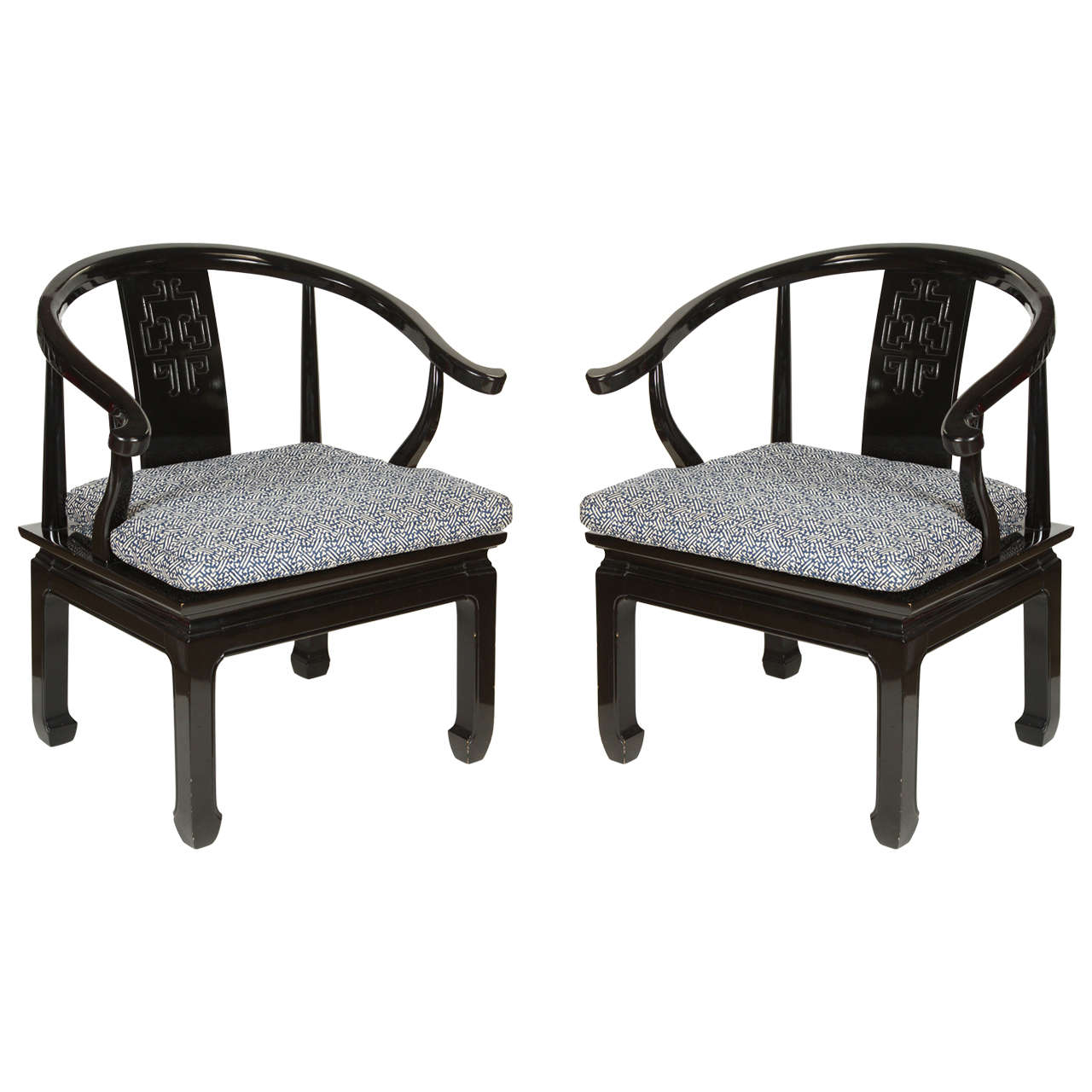 Black Ming Dynasty Lacquer Horseshoe Round Back Chairs