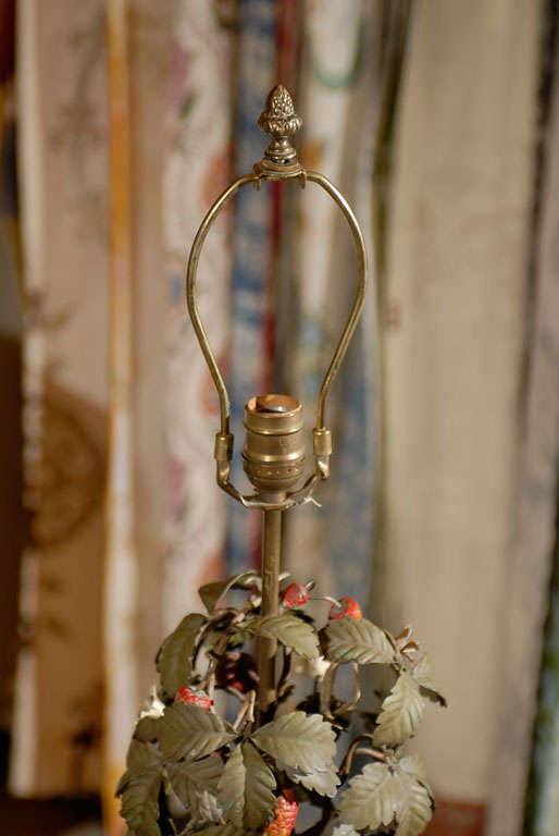 1950s Strawberry Tole Lamp In Excellent Condition In Atlanta, GA