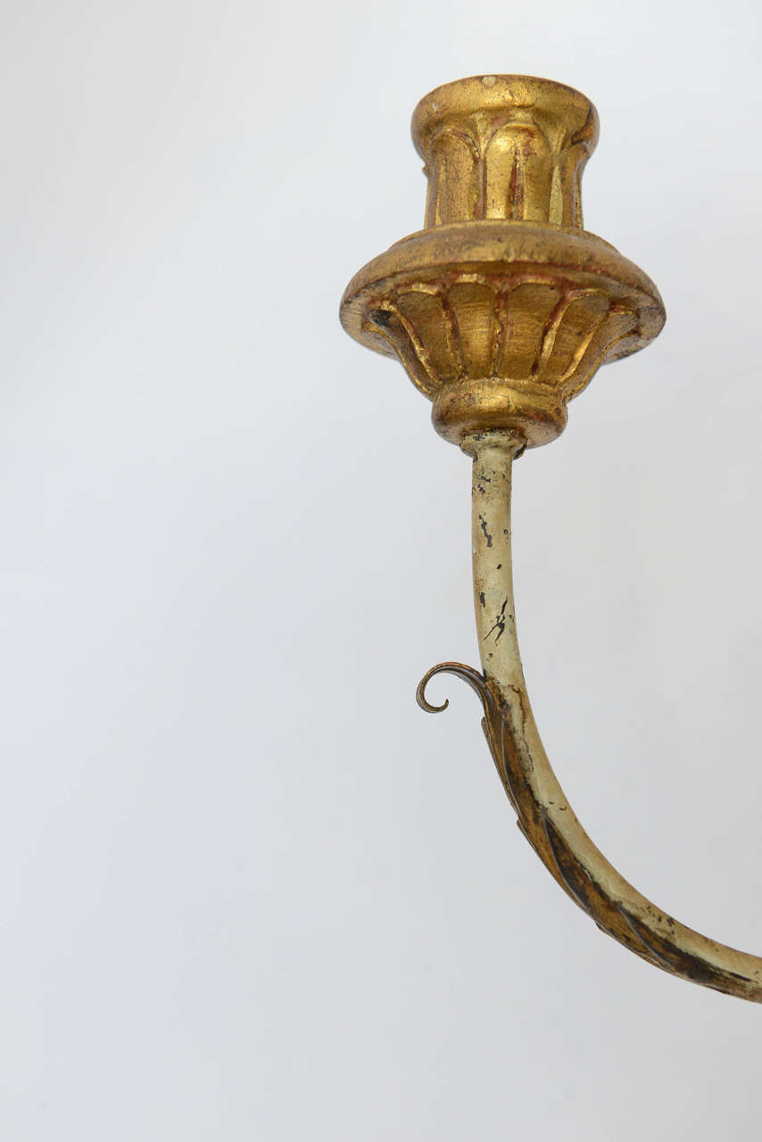 Mid-20th Century Pair of Hollywood Regency Gilded Wood Candleholder Wall Sconces