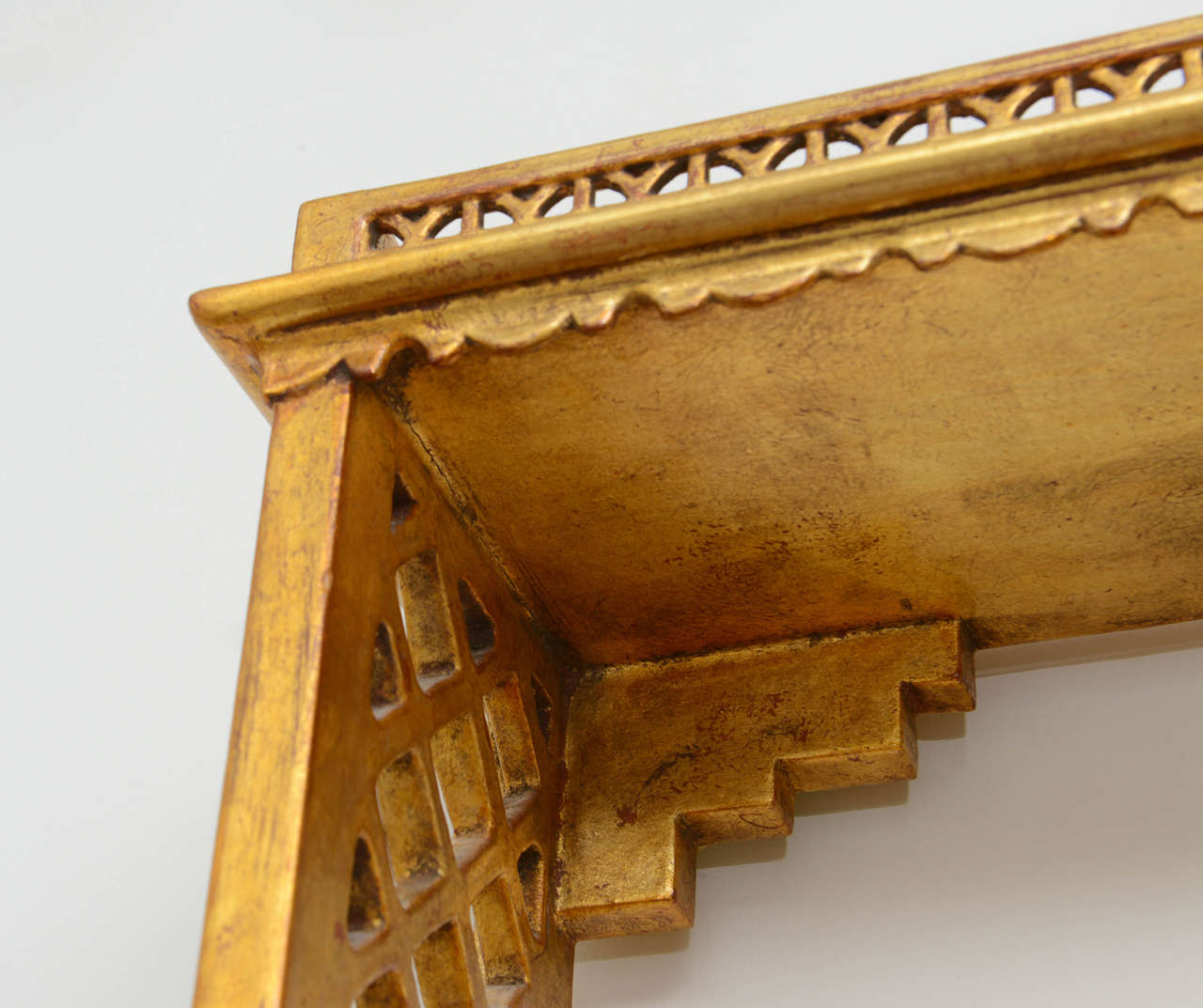Gilded Chinoiserie Pagoda Wall Shelf In Good Condition In West Palm Beach, FL