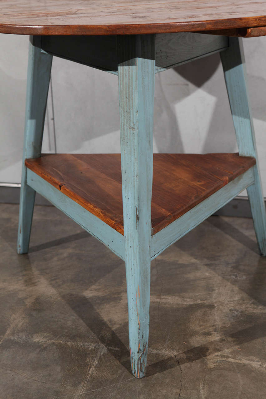 English Cricket Table with Blue Painted Legs In Distressed Condition In Culver City, CA