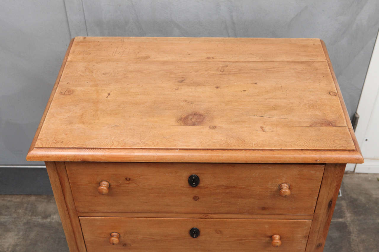 19th Century Small Swedish Chest of Drawers or Night Stand In Good Condition In Culver City, CA