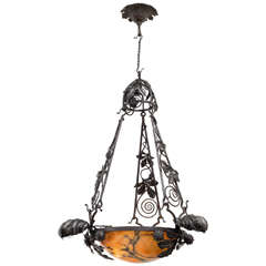 20th Century French Wrought Iron and Alabaster Chandelier 5