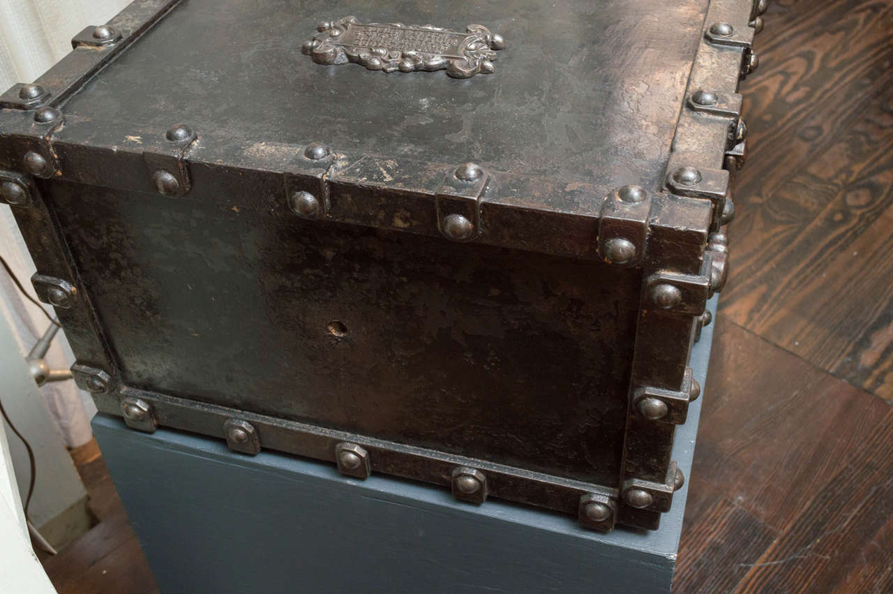Mid-19th Century French Iron and Rivets Safe In Good Condition In San Francisco, CA