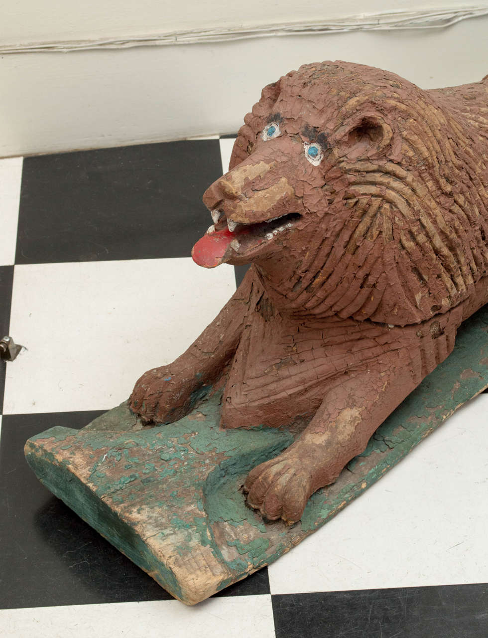 20th Century American Folk Art Carved Lion at 1stdibs