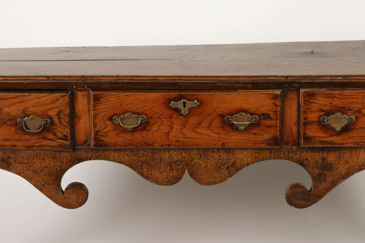 Queen Anne 19th Century English Country Sideboard For Sale