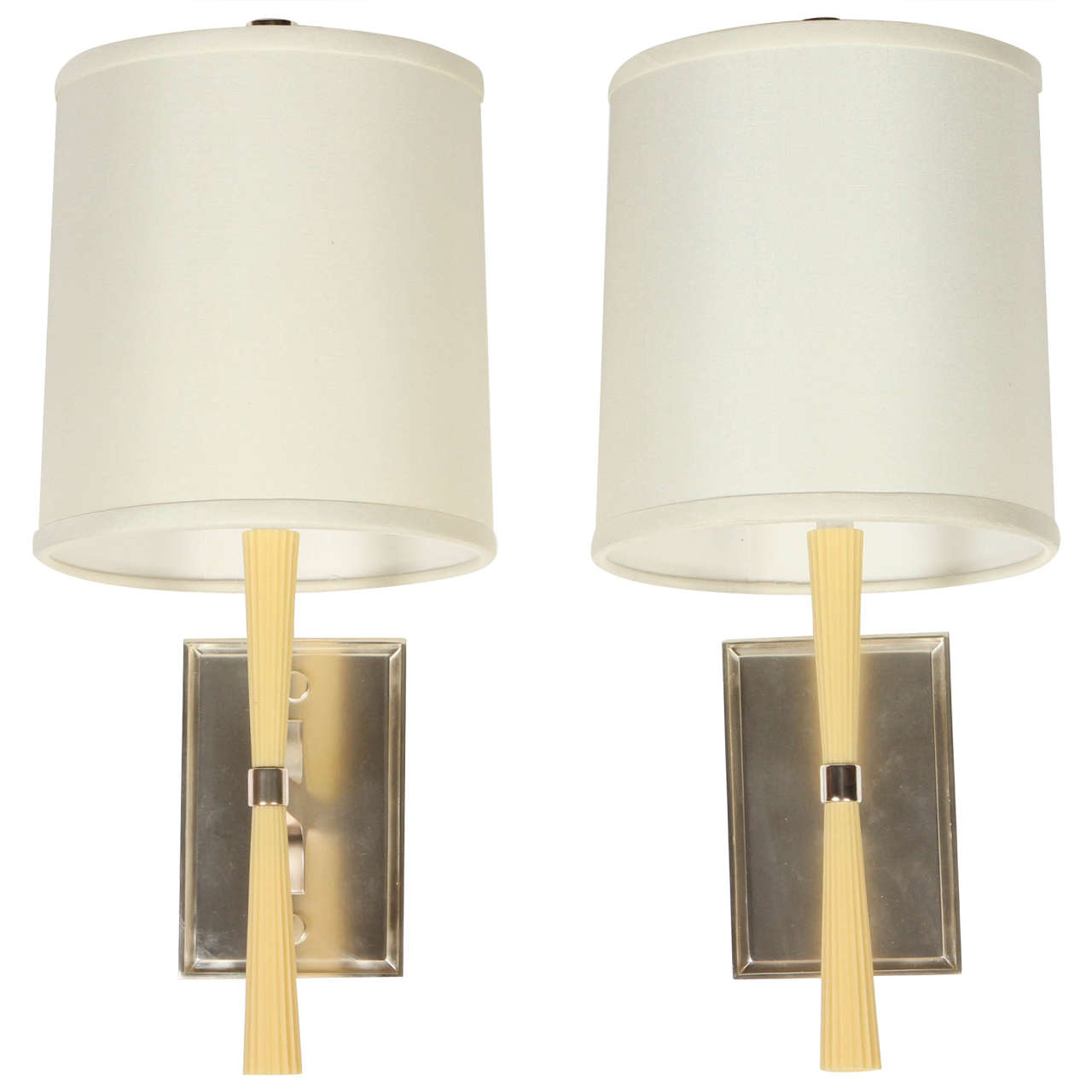 Refined Rib Sconce