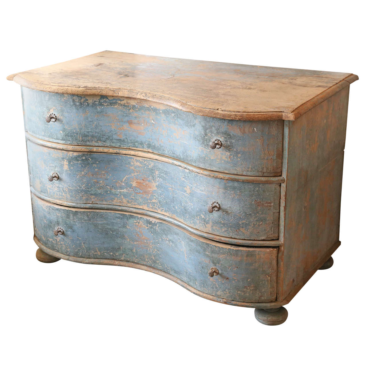 18th Century Swedish Serpentine Commode