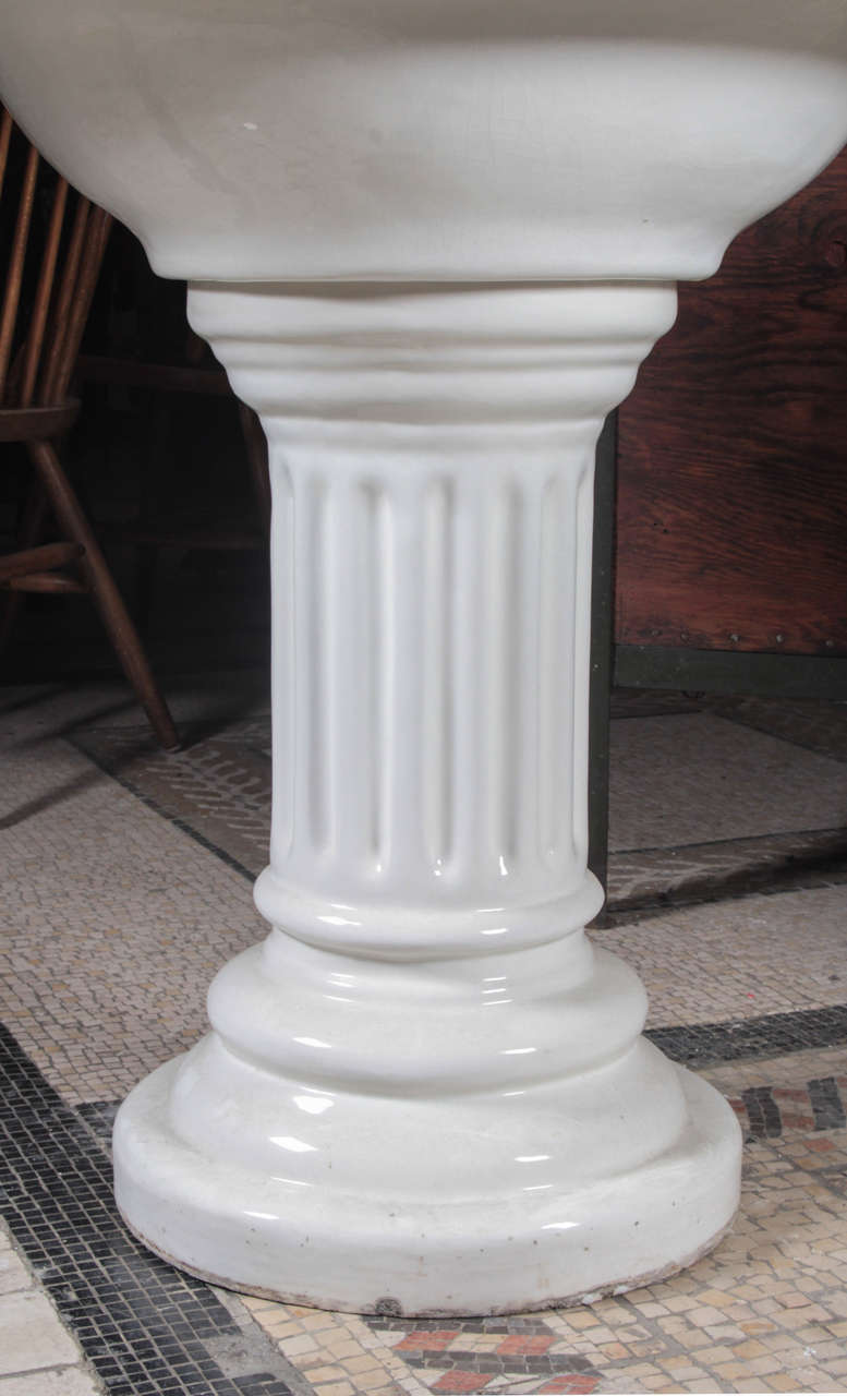 American Oval Earthenware Sink from the 1800s