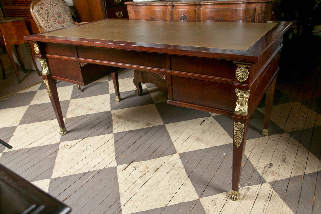 Empire Style Leather Top Writing Table In Excellent Condition For Sale In Woodbury, CT