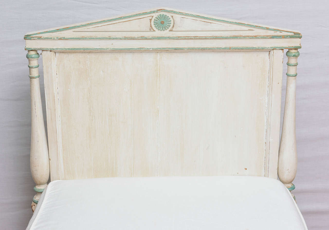 19th Century Gustavian Painted Daybed 2