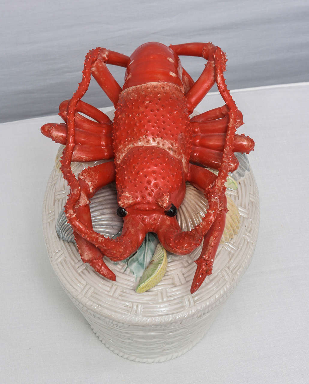 seafood tureen