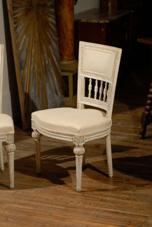 Pair of Swedish Late 18th Century Period Gustavian Painted Wood Side Chairs In Good Condition In Atlanta, GA