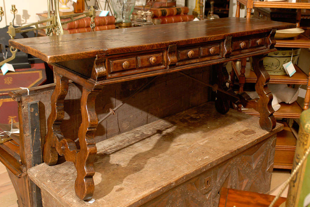 19thC ITALIAN WALNUT TRESTLE TABLE
