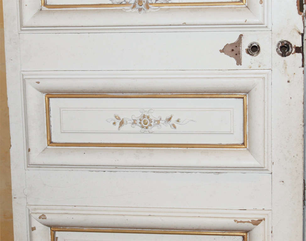 Pair Of 19th Century Grandiose Painted Chateau Doors For Sale 3
