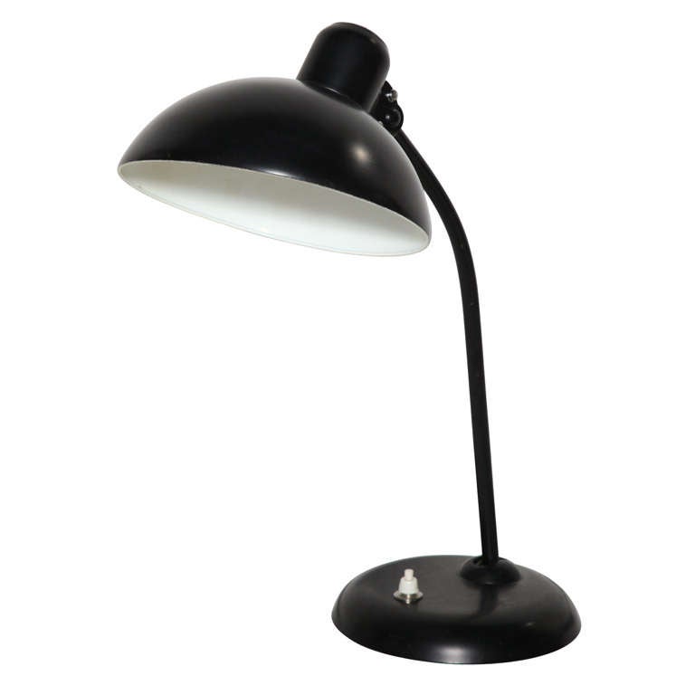 Lampe de bureau noire «dell » de Christian Dell pour Kaiser avec large abat-jour noir, années 1930 en vente