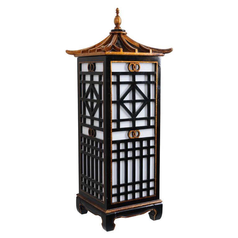 Large Pagoda Lamp