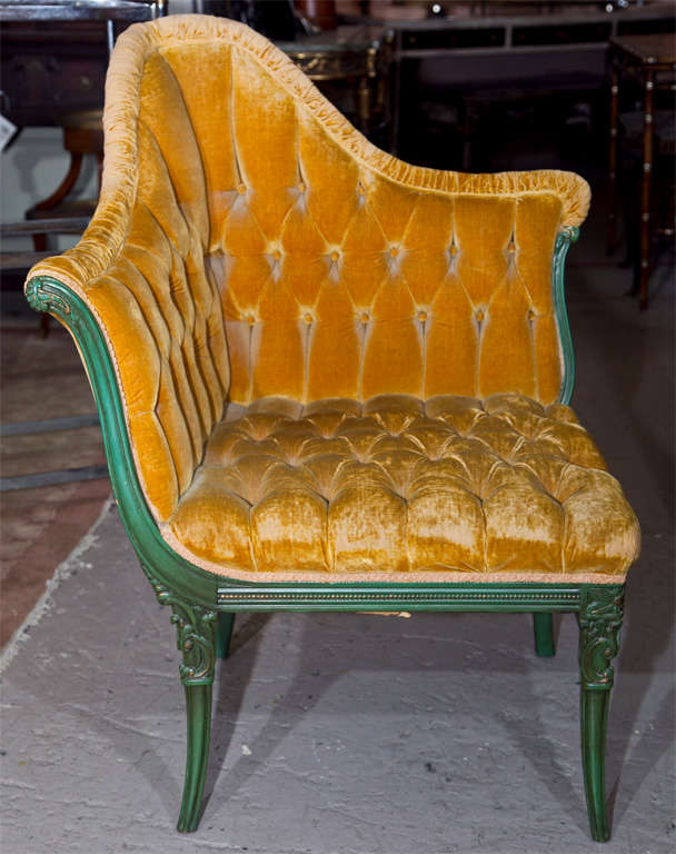 Corner Armchair In Good Condition In Stamford, CT