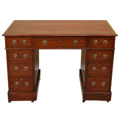 19th Century Chippendale Mahogany Pedestal Desk