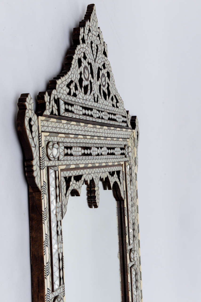 Large Syrian Mirror in Mother-of-Pearl and Bone 1