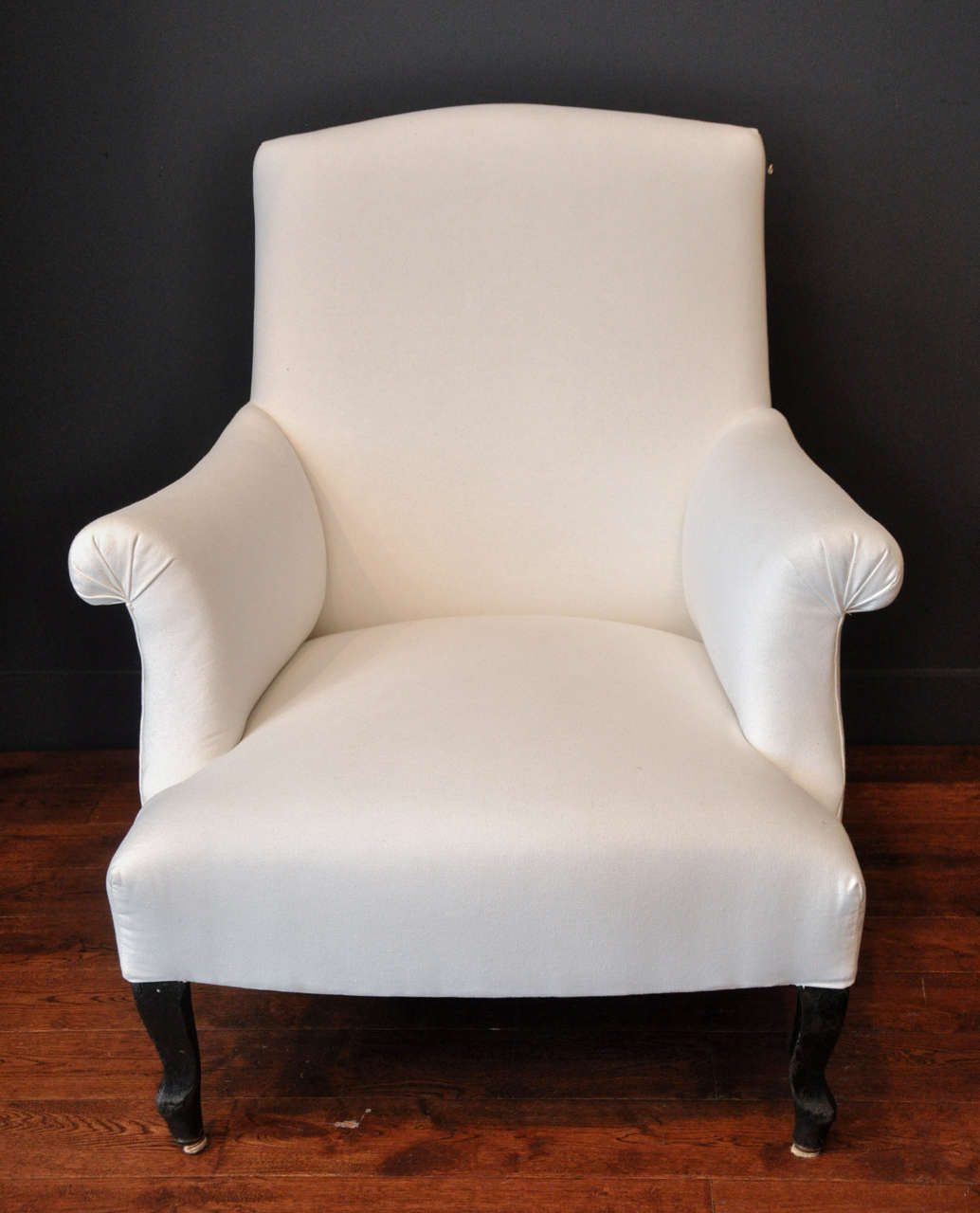 Restored, restuffed and upholstered in heavy white cotton. Can be recovered with customers own fabric or used with existing white cotton fabric.