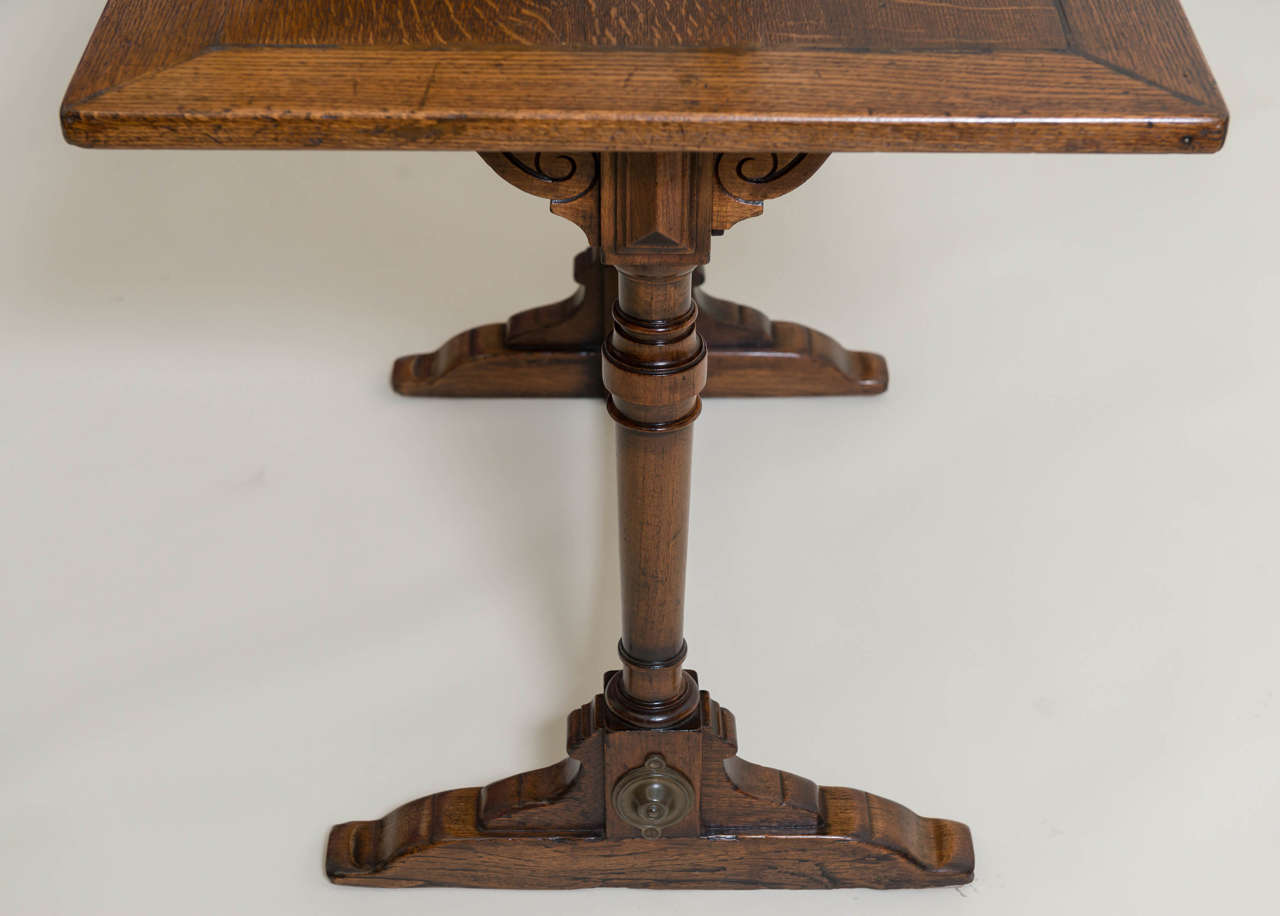 Late 19th Century English Oak Library Table In Good Condition In San Francisco, CA