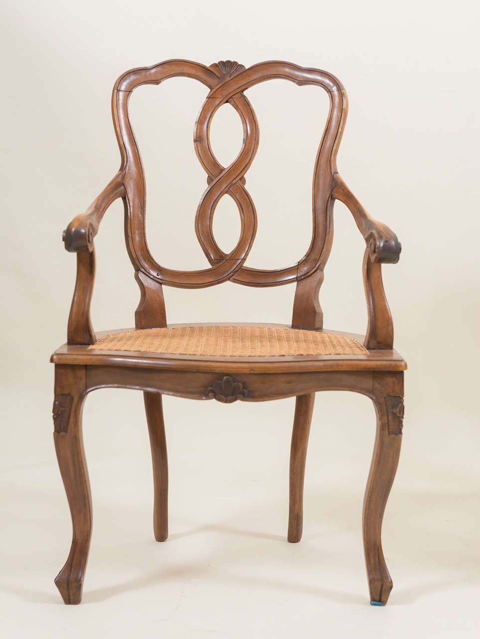 Baroque Pair of Italian Walnut Armchairs For Sale