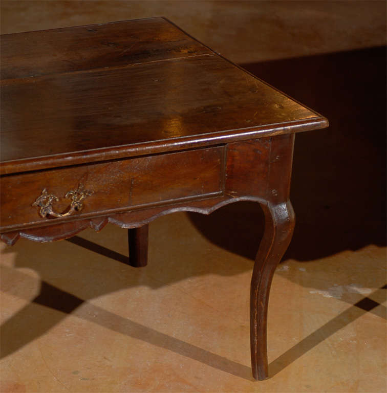 18th Century Walnut Coffee Table Louis XV 1