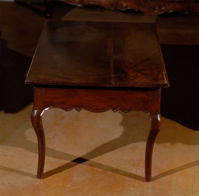 18th Century Walnut Coffee Table Louis XV 7