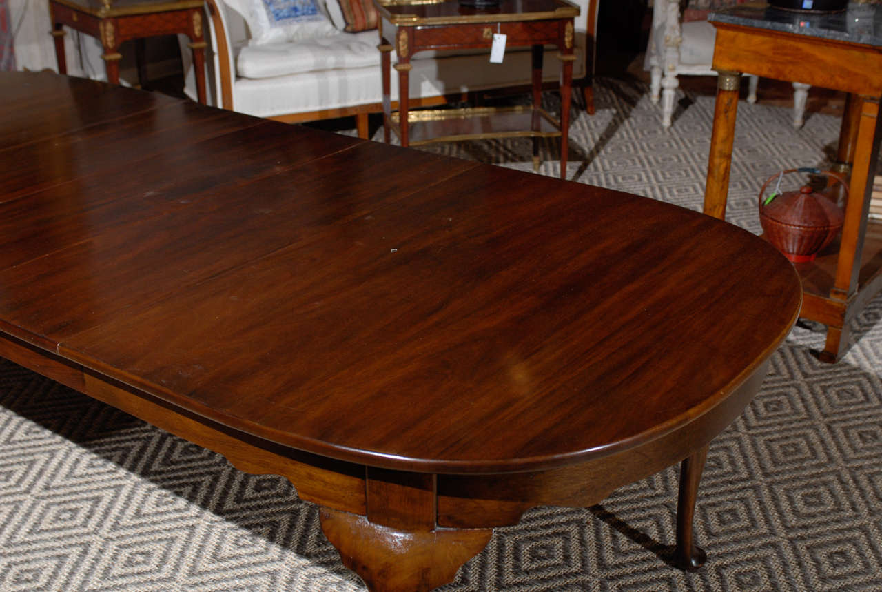 20th Century Queen Anne style Dining Table