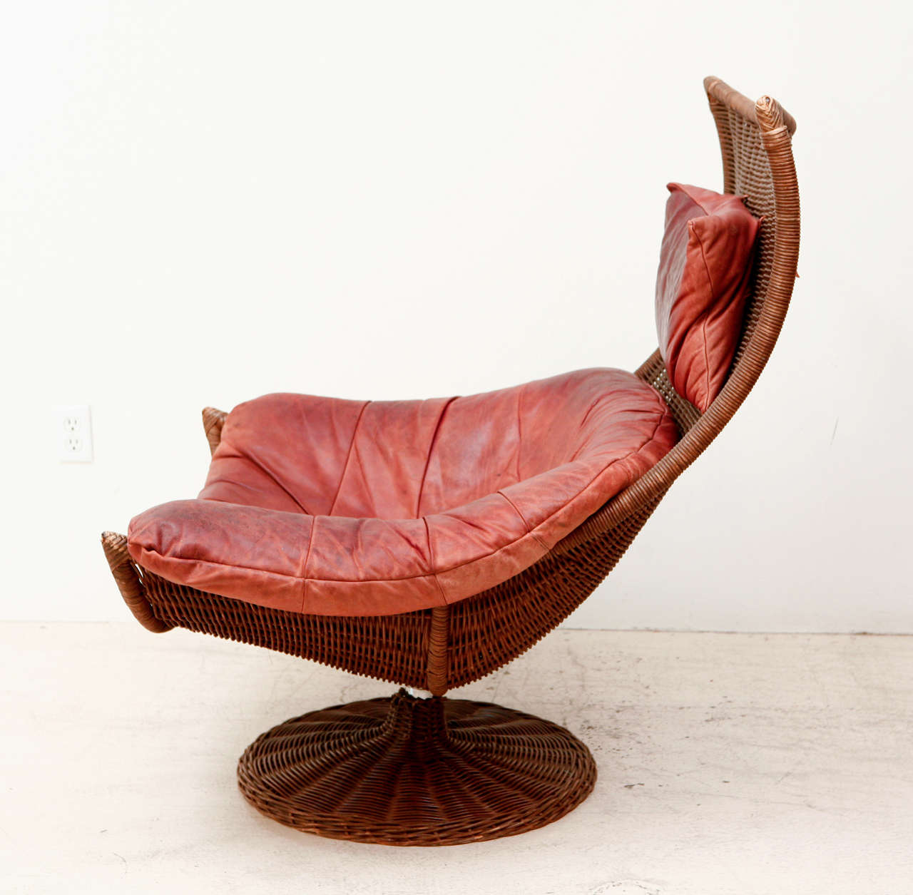 Gerard van den Berg Leather & Rattan Swivel Lounge Chair 2
